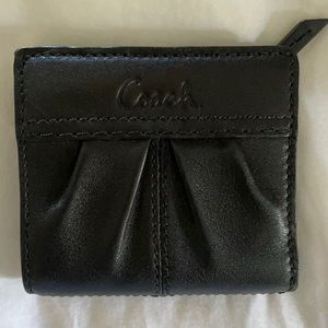 NWOT Coach Mini Wallet